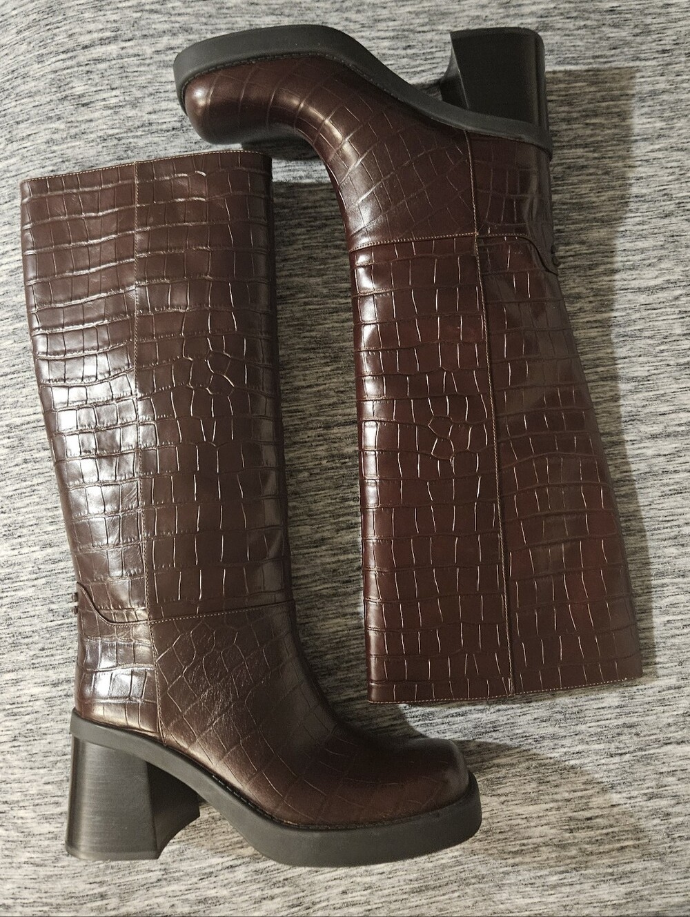 Coach Boots - Picture 3 of 9